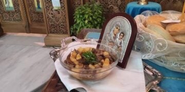 Το «Μακάριο της Παναγίας» αναβιώνει στην Αγία Παρασκευή, στο Σιδηρόκαστρο Σερρών (φωτ.: ΑΠΕ-ΜΠΕ)