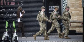 Εθνοφρουρά στους δρόμους της Ουάσιγκτον (φωτ.: EPA/Mattie Neretin)