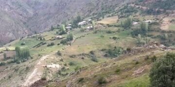 Άποψη του Παρτίν (Παρθένι) της Κρώμνης (πηγή: kromni.blogspot.com)