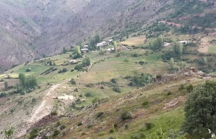 Άποψη του Παρτίν (Παρθένι) της Κρώμνης (πηγή: kromni.blogspot.com)