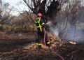 Πυροσβέστες επιχειρούν για την κατάσβεση πυρκαγιάς (φωτ. αρχείου: Eurokinissi/Γιάννης Παναγόπουλος)