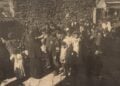 Εμβολιασμός στη μουσουλμανική συνοικία της Σμύρνης (πηγή: Εγκυκλοπαίδεια Μείζονος Ελληνισμού, Μ. Ασία/copyrights Εκδόσεις «Νέα Σύνορα»- Α.Α. Λιβάνη & Σία Ε.Ε.)