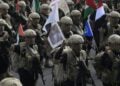 Αντάρτες Χούθι συμμετέχουν σε διαμαρτυρία κατά του πολέμου στη Γάζα, στην πρωτεύουσα της Υεμένης, Σανάα (φωτ.: EPA/Yahya Arhab)