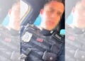 Με την αστυνομική στολή σε ένα από τα βίντεο του (πηγή: TikTok)