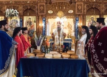 Στιγμιότυπο από τη θεία λειτουργία στη Μελβούρνη (φωτ.: Ιερά Αρχιεπισκοπή Αυστραλίας/Αλεξάνδρα Γκιώνη)