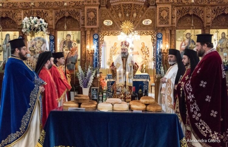 Στιγμιότυπο από τη θεία λειτουργία στη Μελβούρνη (φωτ.: Ιερά Αρχιεπισκοπή Αυστραλίας/Αλεξάνδρα Γκιώνη)