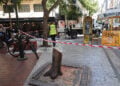 Ό,τι απέμεινε από το δέντρο στην Ερμού (φωτ.: EUROKINISSI / Γιάννης Παναγόπουλος)