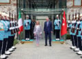 Ο Ερντογάν υποδέχεται τη Μελόνι πριν από τη Σύνοδο Κορυφής Συνεργασίας Τουρκίας-Ιταλίας-Λιβύης, 1η Αυγούστου 2025 (φωτ.: Προεδρία της Δημοκρατίας της Τουρκίας)