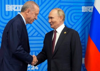 (Φωτ. αρχείου: EPA / Alexander Zemlianichenko)