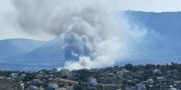 Στιγμιότυπο από τη φωτιά (φωτ.: Περσέας Πεντελικού - ΕΘΟΜΑΚ)