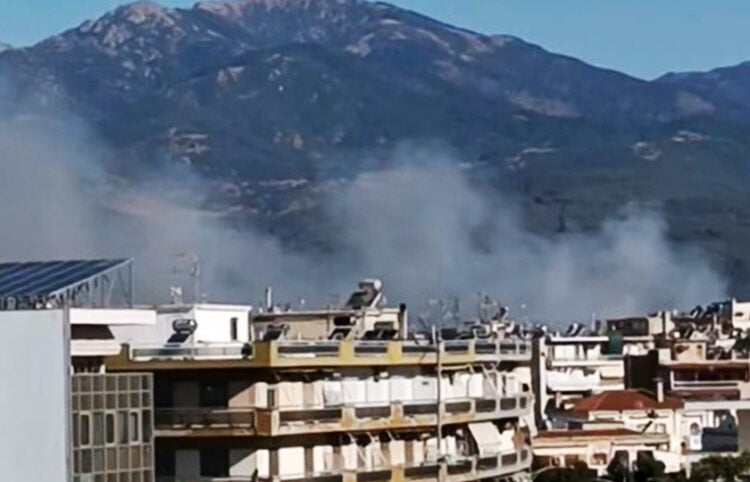 Καπνός από τη φωτιά στη Φωτιά στην Κομοτηνή, στη Νέα Μοσυνούπολη (πηγή: Facebook / Kostas Diamandis)