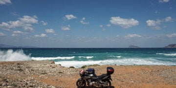 Θαλασσοταραχή στις βόρειες ακτές του νομού Λασιθίου (φωτ.: EUROKINISSI / Μιχάλης Καραγιάννης)