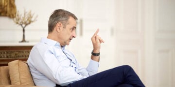 Συνέντευξη του Κυριάκου Μητσοτάκη στον δημοσιογράφο Δημήτρη Δανίκα (φωτ.: Γραφείο Τύπου Πρωθυπουργού / Δημήτρης Παπαμήτσος)