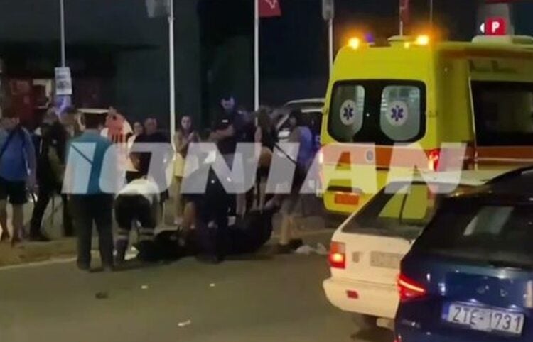 Ασθενοφόρο του ΕΚΑΒ έσπευσε στο σημείο του δυστυχήματος (φωτ.: glomex)