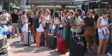Στιγμιότυπο από το λιμάνι του Πειραιά (φωτ.: EUROKINISSI / Γιάννης Παναγόπουλος)