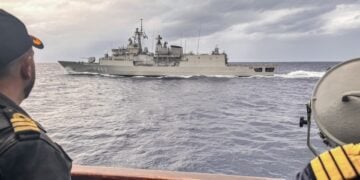 Πλοίο του Πολεμικού Ναυτικού στη διάρκεια άσκησης (φωτ. αρχείου: Γραφείο Τύπου ΓΕΝ)