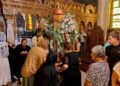 Πλήθος πιστών έσπευσε να προσκυνήσει την εικόνα από την Αφησιά της Μικρασίας (φωτ.: Θάνος Χατζηγιάννης)
