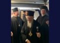 Ο Οικουμενικός Πατριάρχης Βαρθολομαίος (κέντρο) με τον μητροπολίτη Σουηδίας Κλεόπα (πρώτος από δεξιά) (φωτ.: Μητρόπολη Σουηδίας)