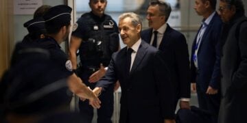 Ο πρώην πρόεδρος της Γαλλίας Νικολά Σαρκοζί (φωτ.: EPA/Teresa Suarez)