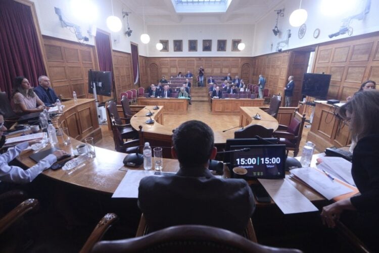 Εικόνα από τη συνεδρίαση της Εξεταστικής Επιτροπής για τη διερεύνηση όλων των ζητημάτων που έχουν ανακύψει σχετικά με τη λειτουργία του ΟΠΕΚΕΠΕ (φωτ.: Γιάννης Παναγόπουλος/ EUROKINISSI)