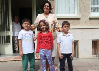 Η Αγνή Νικολαΐδου είναι η διευθύντρια της Αστικής Σχολής Πριγκήπου (φωτ.: facebook.com/SyllogosPrigipianon)
