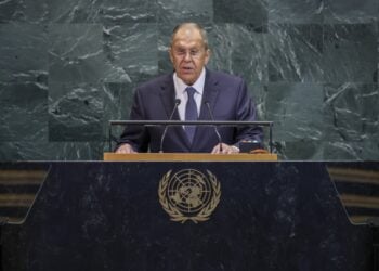 Ο Ρώσος υπουργός Εξωτερικών Σεργκέι Λαβρόφ μιλά στη Γενική Συνέλευση των Ηνωμένων Εθνών (φωτ.: EPA/Sarah Yenesel)