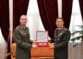 Εικόνα από τη συνάντηση του Έλληνα με τον Τούρκο διοικητή της ελληνικής και τουρκικής 1η Στρατιάς αντίστοιχα (φωτ.:  facebook.com/ekprosoposges?locale=el_GR)