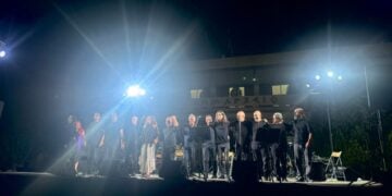 Μεγάλη συναυλία στον Ασπρόπυργο για τα 100 χρόνια από τη γέννηση του Μίκη Θεοδωράκη με πρωτοβουλία της ΠΟΕ (φωτ.: ΠΟΕ)