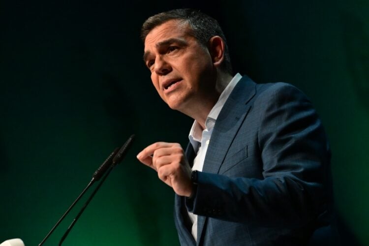 Ο Αλέξης Τσίπρας μιλά στη 2η Διεθνή Διάσκεψη για τη Δημοκρατία και την Κοινωνική Δικαιοσύνη (φωτ.: Eurokinissi/Τατιάνα Μπόλαρη)