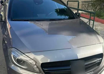 Το αυτοκίνητο που οδηγούσε ο γιος του επιχειρηματία (φωτ.: ΕΛΑΣ)