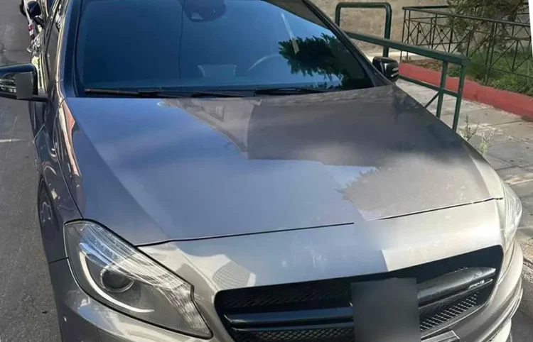 Το αυτοκίνητο που οδηγούσε ο γιος του επιχειρηματία (φωτ.: ΕΛΑΣ)