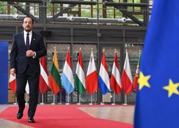 Ο Νίκος Χριστοδουλίδης κατά την άφιξή του για τις εργασίες του Ευρωπαϊκού Συμβουλίου, στις Βρυξέλλες (φωτ.: European Union)