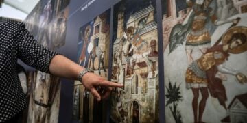 Ορισμένες από τις φωτογραφίες που παρουσιάζονται στην έκθεση (φωτ.: Γραφείο Τύπου Προεδρίας της Δημοκρατίας/Θοδωρής Μανωλόπουλος)