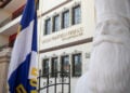 Η προτομή του μητροπολίτη Τραπεζούντας Χρύσανθου έξω από το Πνευματικό-Πολιτιστικό Κέντρο της Ένωσης Ποντίων Πιερίας (φωτ.: Facebook / Ένωση Ποντίων Πιερίας)