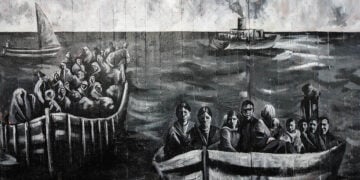 Γκράφιτι που δημιουργήθηκε για τα 100 χρόνια από τη Μικρασιατική Καταστροφή στο χώρο του 3ου Γυμνασίου Νέας Σμύρνης (φωτ.: EUROKINISSI / Γιάννης Παναγόπουλος)