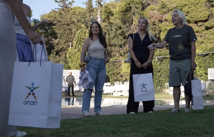 Aρχηγοί των ομάδων της Α' Εθνικής Ποδοσφαίρου Γυναικών (φωτ.: ΟΠΑΠ)