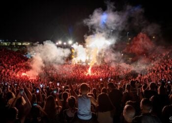 Στιγμιότυπο από παλιότερη συναυλία του δήμου Νίκαιας-Αγίου Ιωάννη Ρέντη στο Κατράκειο Θέατρο (φωτ.: Δήμος Νίκαιας-Αγίου Ιωάννη Ρέντη)