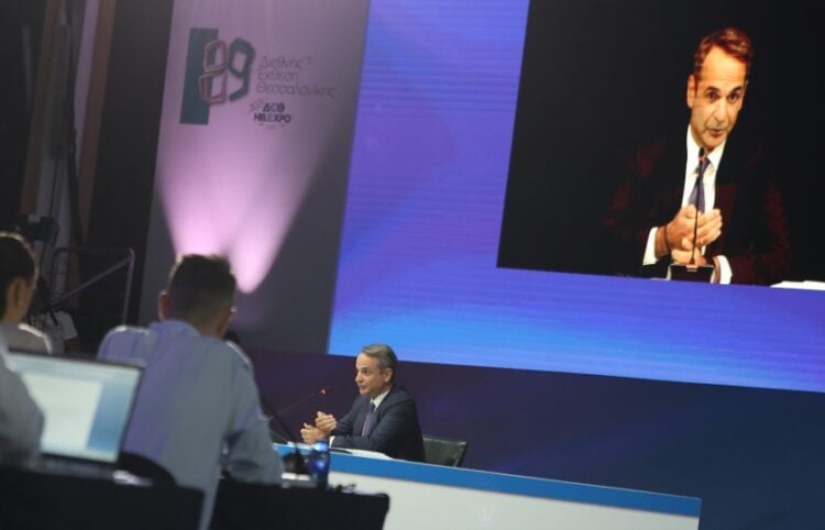 Στιγμιότυπο από τη συνέντευξη Τύπου του πρωθυπουργού (φωτ.: EUROKINISSI/Ραφαήλ Γεωργιάδης)