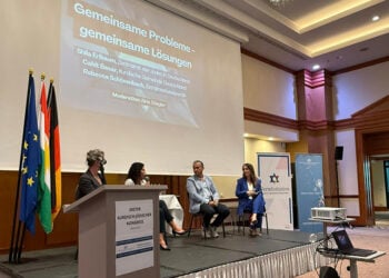 Στιγμιότυπο από το 1ο Κουρδο-εβραϊκό συνέδριο στο Βερολίνο (φωτ.: Facebook / Kurdische Gemeinde Deutschland e.V.)