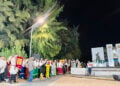 Στην Πλατεία Μικρασιατών Προσφύγων της Νέας Περάμου Αττικής (φωτ.: Facebook / Σύλλογος Περαμίων-Κυζικηνών)