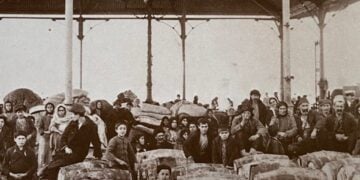 Πόντιοι πρόσφυγες στην Κέρκυρα τον Ιανουάριο του 1923 (φωτ.: Αρχείο Κέντρου Μικρασιατικών Σπουδών)