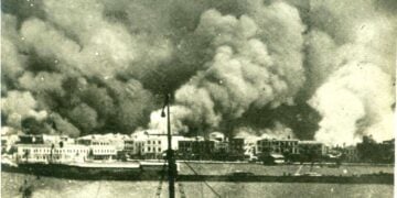 Η πυρκαγιά που κατέκαψε τη Σμύρνη και σφράγισε τη Μικρασιατική Καταστροφή, στις 14 Σεπτεμβρίου 1922