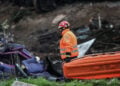 Έρευνες των σωστικών συνεργείων στα συντρίμμια των δύο αμαξοστοιχιών που συγκρούστηκαν στα Τέμπη, Πέμπτη 2 Μαρτίου 2023 (φωτ.: ΜΟΤΙΟΝΤΕΑΜ / Βασίλης Βερβερίδης)