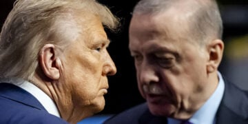 Τραμπ και Ερντογάν στη Σύνοδο Κορυφής του ΝΑΤΟ. 25 Ιουνίου 2025 (φωτ.: EPA / Sem van der Wal)