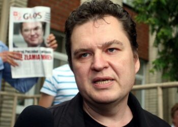 Ο Αντρέι Ποζομπούτ ανταποκριτής στο Μινσκ της πολωνικής εφημερίδας Gazeta Wyborcza, στο Γκρόντνο της Λευκορωσίας (φωτ. αρχείου: EPA/TATYANA ZENKOVICH)