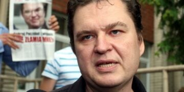 Ο Αντρέι Ποζομπούτ ανταποκριτής στο Μινσκ της πολωνικής εφημερίδας Gazeta Wyborcza, στο Γκρόντνο της Λευκορωσίας (φωτ. αρχείου: EPA/TATYANA ZENKOVICH)