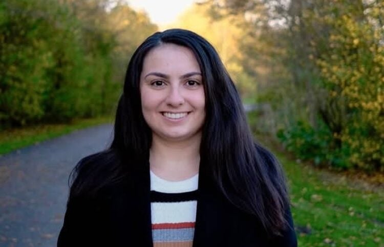 Η Άνι Ζαλινιάν έγραψε ιστορία καθώς είναι η πρώτη γυναίκα από την Αρμενία που εκλέχθηκε βουλευτής στην ολλανδική βουλή (φωτ.: facebook/Εθνική Επιτροπή Δικαίωσης Αρμενίων)