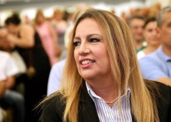 Η Φώφη Γεννηματά, τον Ιούνιο του 2018 στη Θεσσαλονίκη, λίγο πριν την ομιλία της ως πρόεδρος του ΠΑΣΟΚ και Επικεφαλής του Κινήματος Αλλαγής, (φωτ.: ΑΠΕ ΜΠΕ/Pixel)