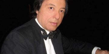 Ο συνθέτης, ενορχηστρωτής και πιανίστας Γιώργος Νιάρχος (πηγή: facebook.com/marathrasyvoulidou)