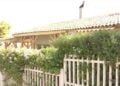Το σπίτι όπου διέμενε η οικογένεια στο Κορωπί (φωτ.: glomex)